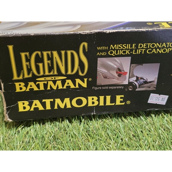 1994 Legends Batmobile Legends of Batman w/Missile Detonator Kenner Open Box TRU - Picture 11 of 16